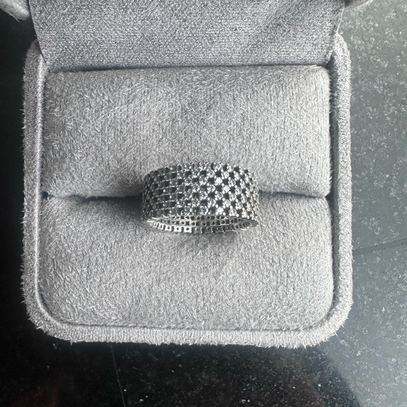 Retired Pandora heraldic check statement ring - Picture 2 of 4